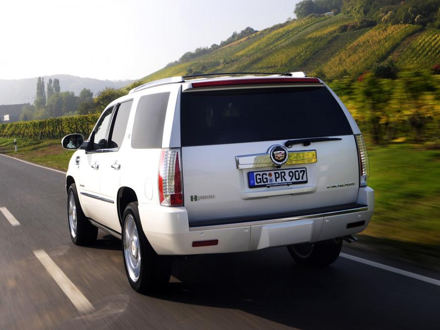  Cadillac Escalade Hybrid 2009 года  (EU) (фото 4 из 6)